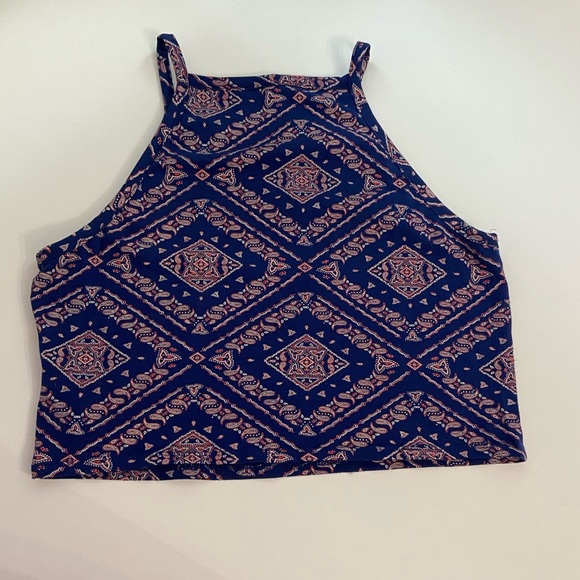 Patterned crop top - Picture 2 of 2